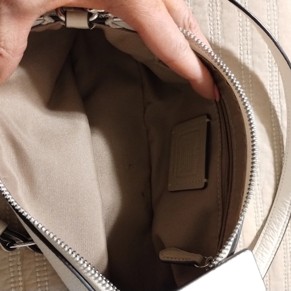 Coach Charlotte Shoulder bag - Picture 7 of 9